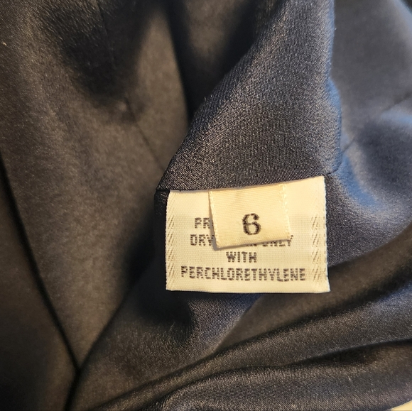 Oscar de la Renta 1990s Black Lbd Wool Shift Dress | Like New| Size 6 Vintage - Picture 12 of 15